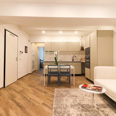 2 Leoni Cento (Emilia-Romagna)